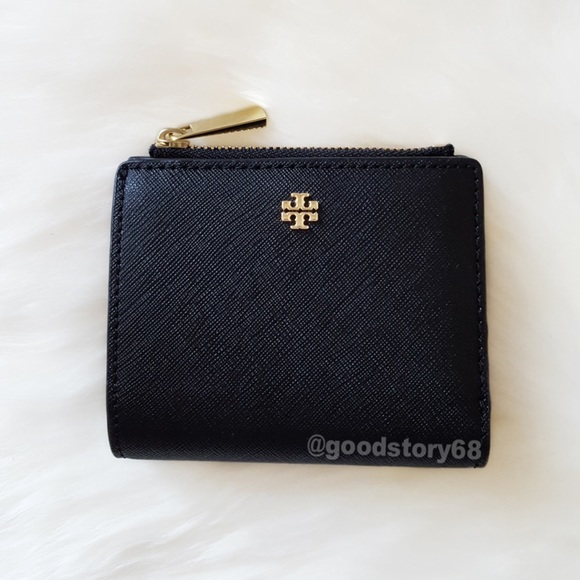 Tory Burch Handbags - Tory Burch Robinson Mini Leather Wallet NWT